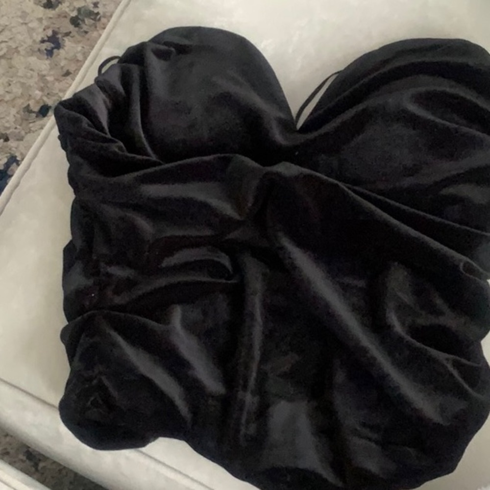 Express Body Contour Collection. Womans Med. Black velvet Brand new No flaws NWT - Picture 5 of 6